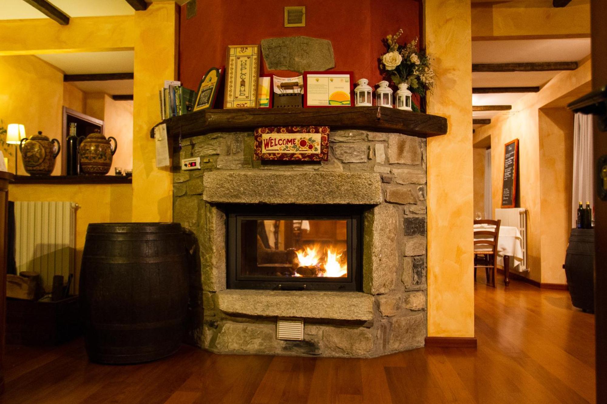 Agriturismo Il Talento Nella Quiete Castiglione dʼIntelvi Екстериор снимка